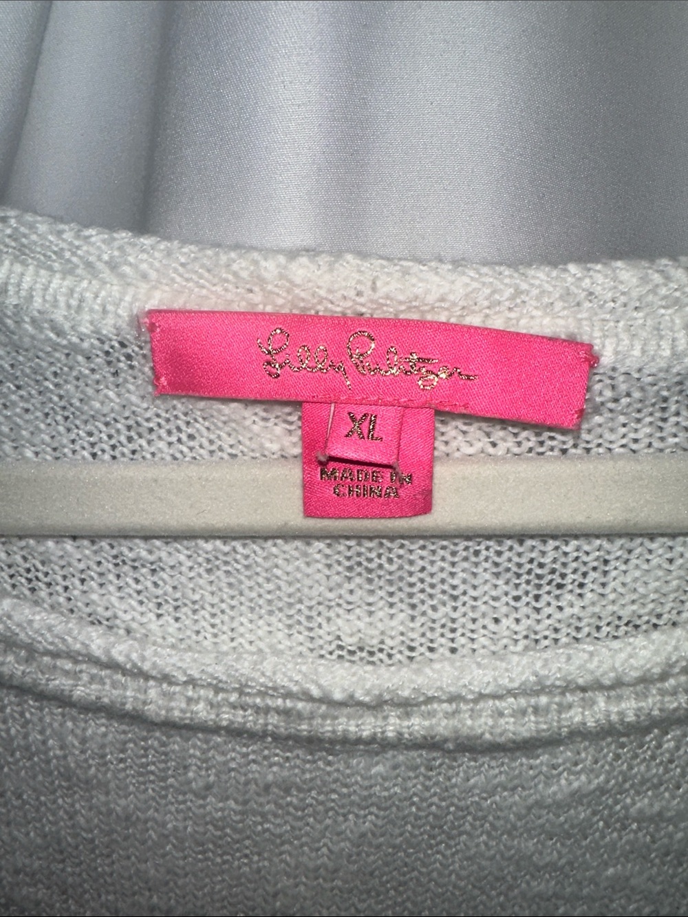 Lilly Pulitzer White Knit Top with Pink Logo Tag - Picture 2 of 9